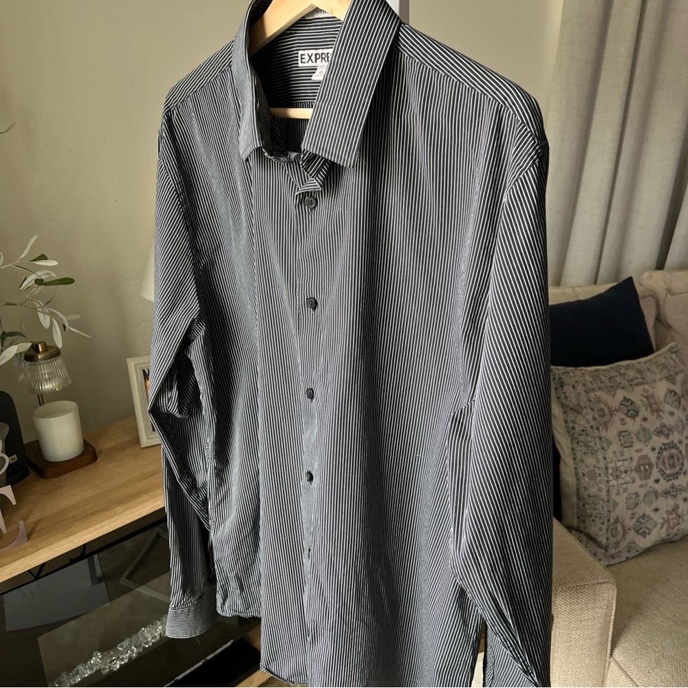 Express Men’s Black/white Fitted Longsleeve Striped Button Up Size XL 17-17.5 - Picture 3 of 15